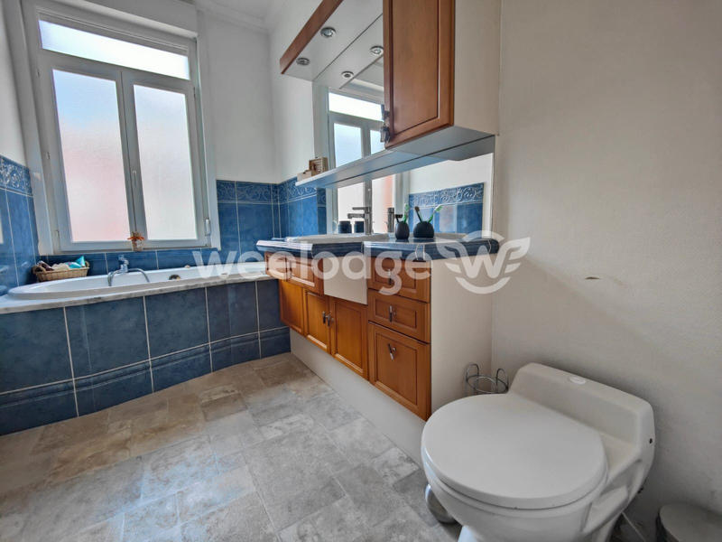 Maison - 166 m² - 5 pièces