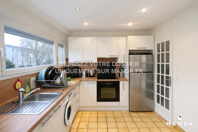 Chambre - 12 m² - 4 pièces