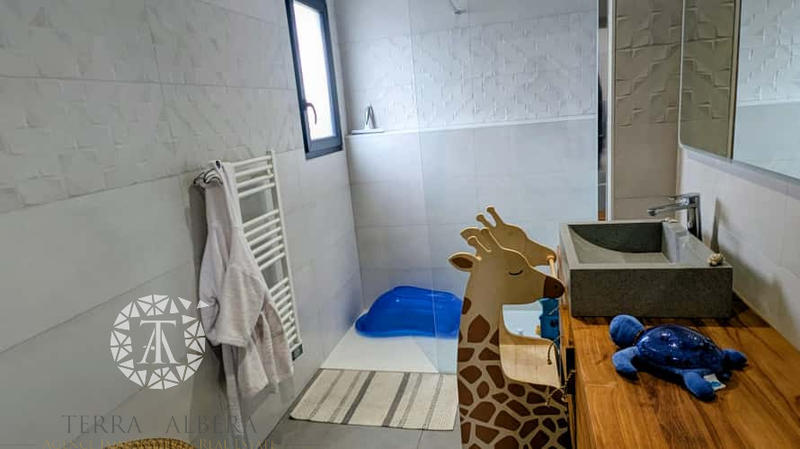 Villa - 116 m² - 4 pièces