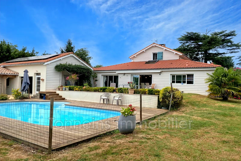 Maison - 170 m² - 5 pièces