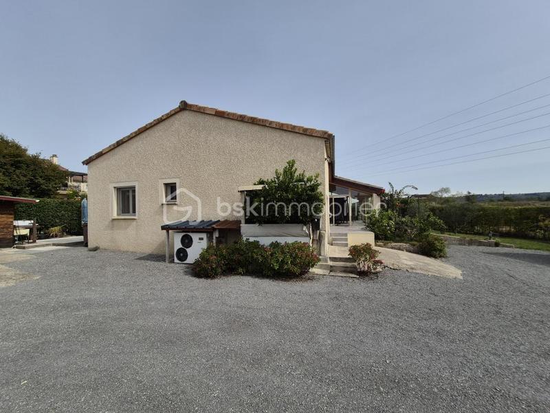 Maison - 111 m² - 4 pièces