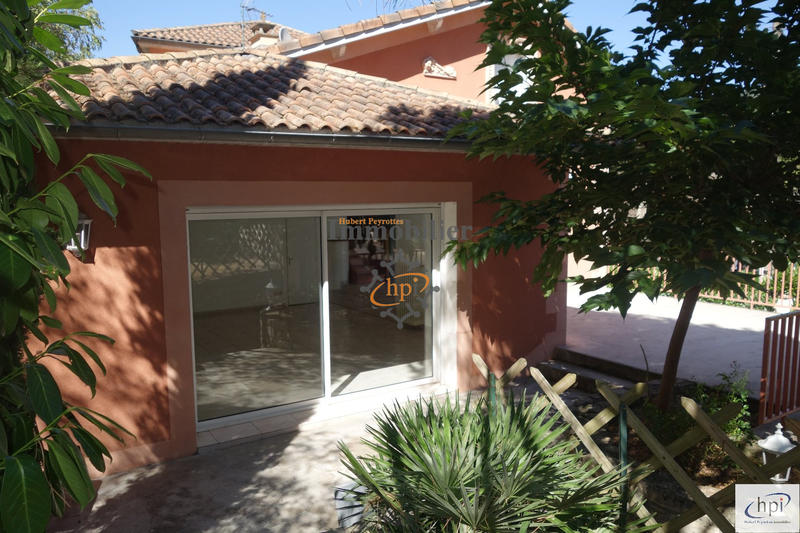 Appartement - 93 m² - 4 pièces