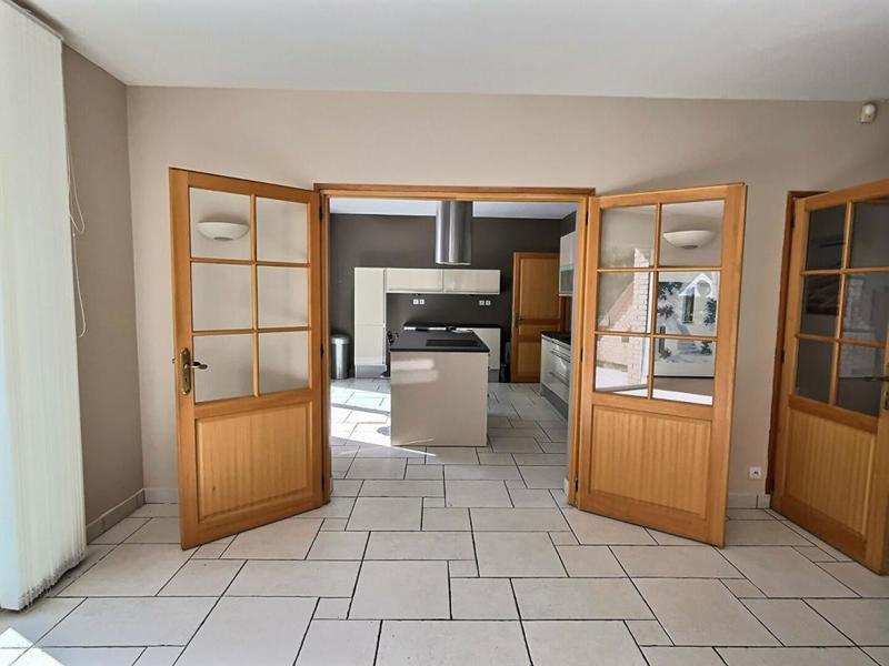 Villa - 250 m² - 10 pièces