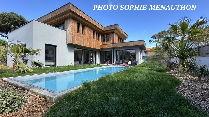 Maison d'architecte - 215 m² - 6 pièces