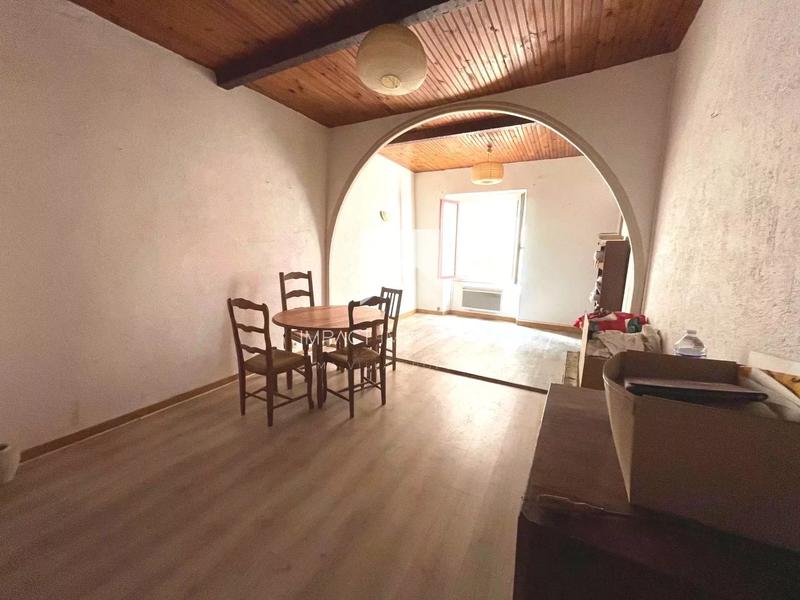 Maison - 228 m² - 12 pièces