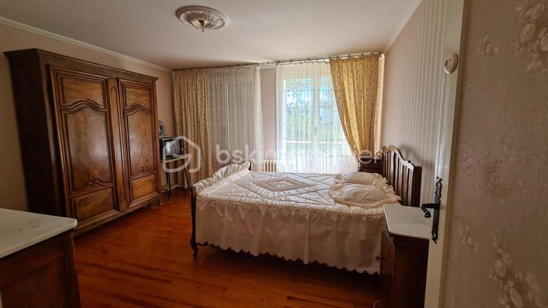 Villa - 237 m² - 7 pièces