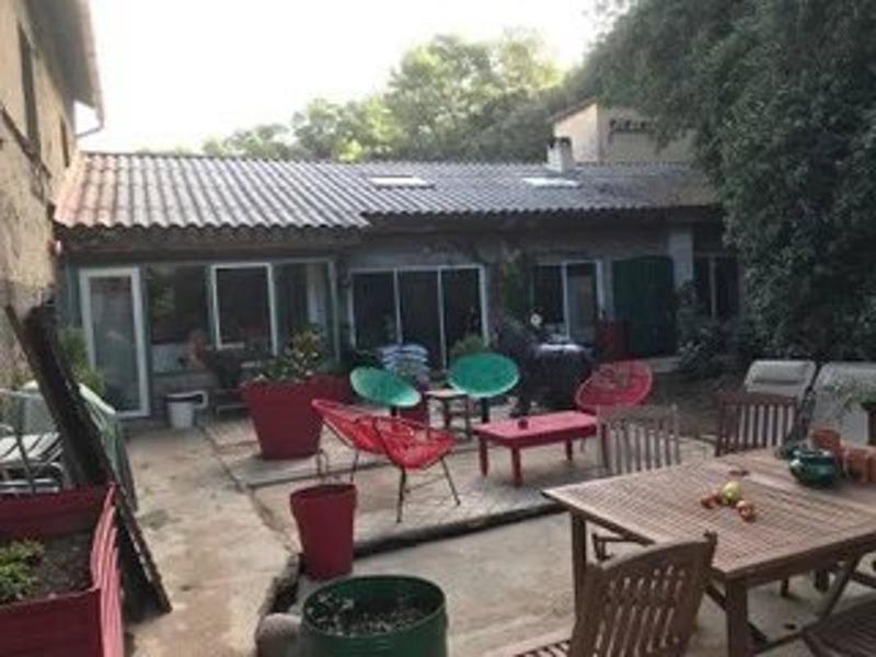 Maison - 305 m² - 7 pièces