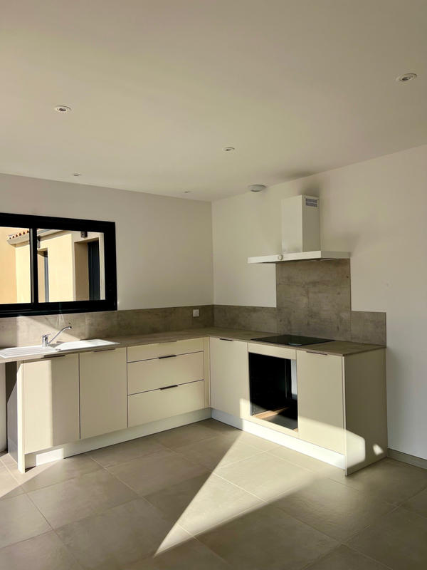 Maison - 96 m² - 4 pièces