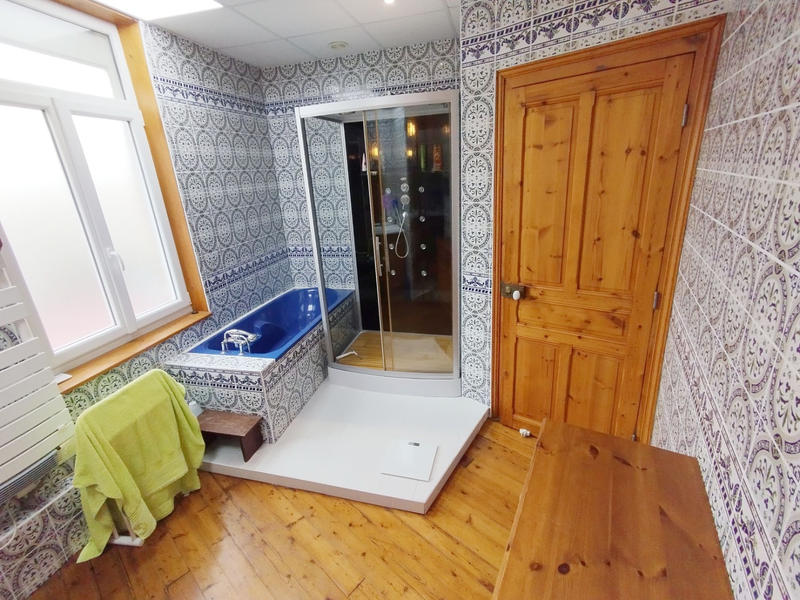 Maison - 183 m² - 6 pièces