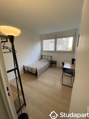 Chambre - 9 m² - 1 pièce