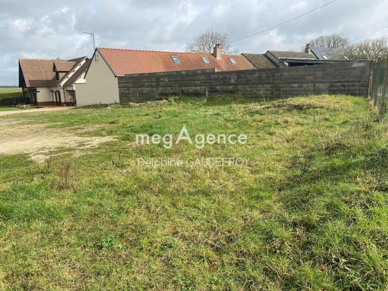 Terrain constructible - 600 m²