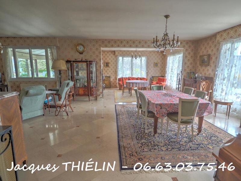 Maison - 310 m² - 6 pièces