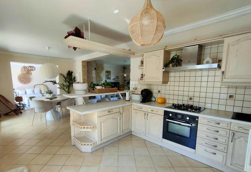 Maison - 157 m² - 6 pièces