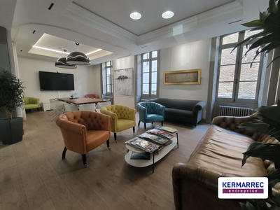 Bureau - 222 m²