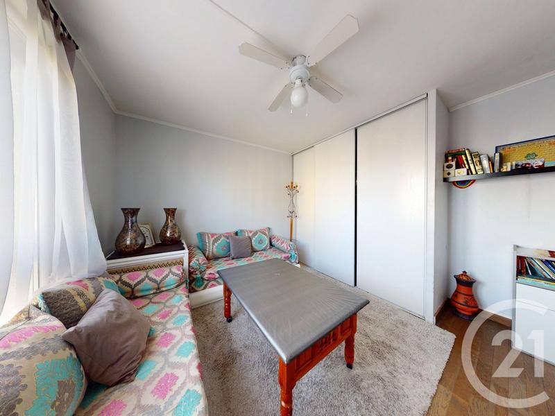 Appartement - 76 m² - 4 pièces