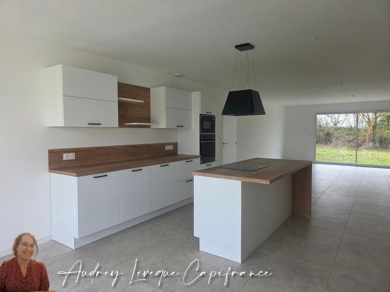 Maison - 141 m² - 5 pièces