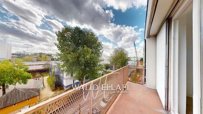 Appartement - 80 m² - 4 pièces