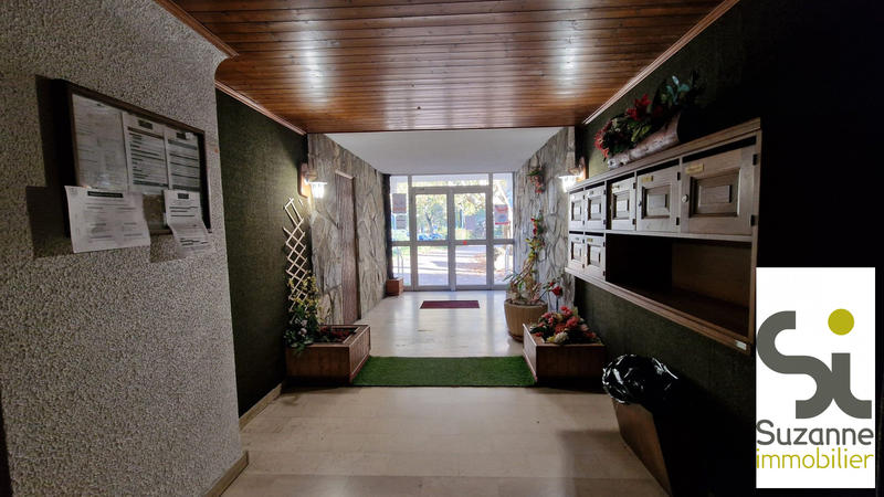 Appartement - 93 m² - 5 pièces