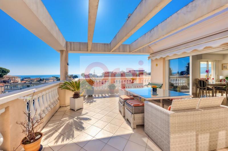 Penthouse - 98 m² - 4 pièces