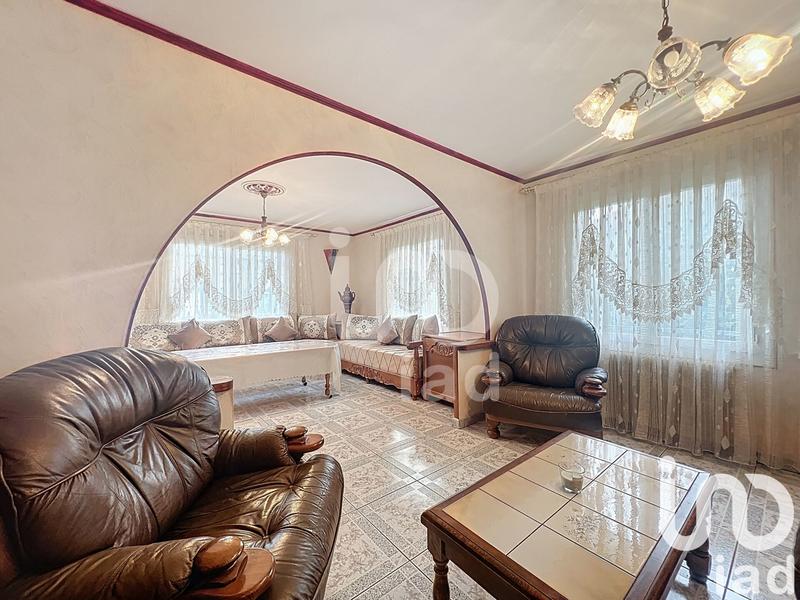 Maison - 177 m² - 7 pièces