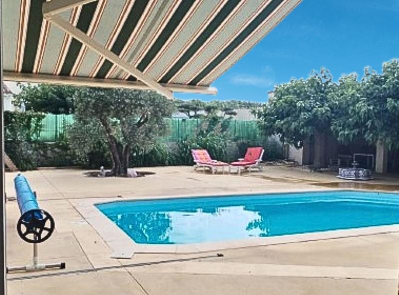 Maison - 180 m² - 6 pièces