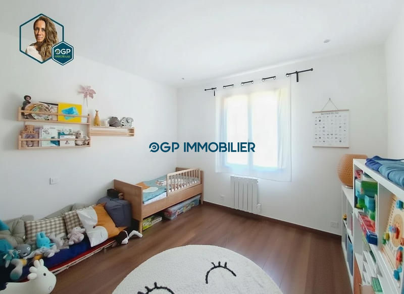 Maison - 93 m² - 4 pièces