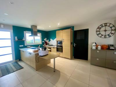 Maison - 143 m² - 7 pièces