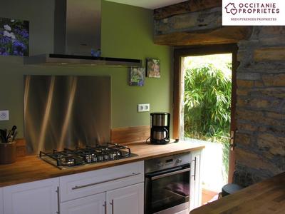 Propriété - 280 m² - 10 pièces