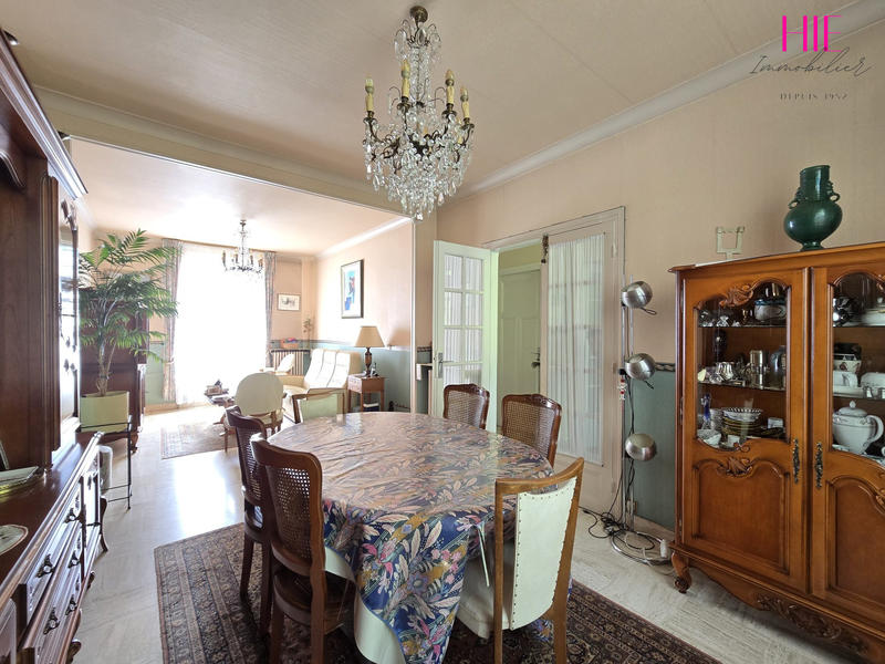 Maison traditionnelle - 103 m² - 5 pièces