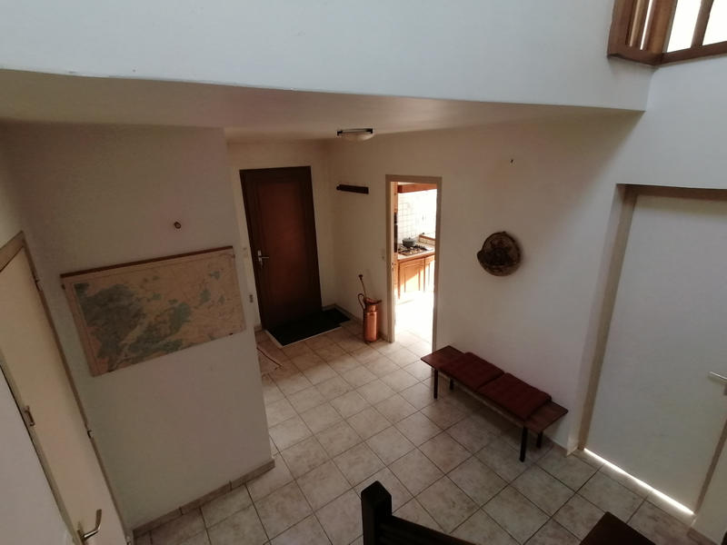 Maison - 157 m² - 9 pièces