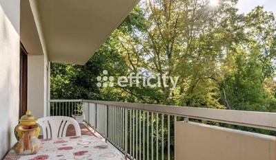 Appartement - 84 m² - 3 pièces