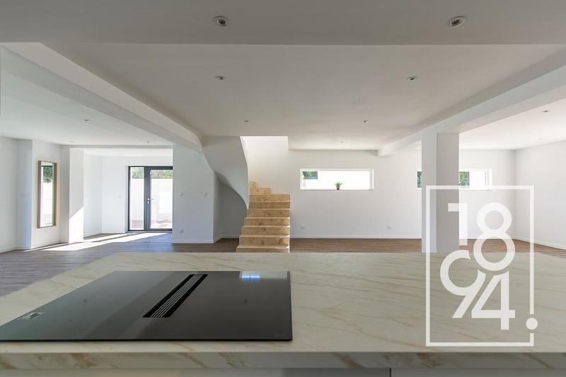 Villa - 190 m² - 6 pièces