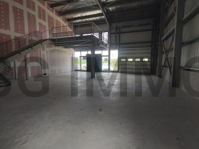 Local commercial - 229 m² - 1 pièce