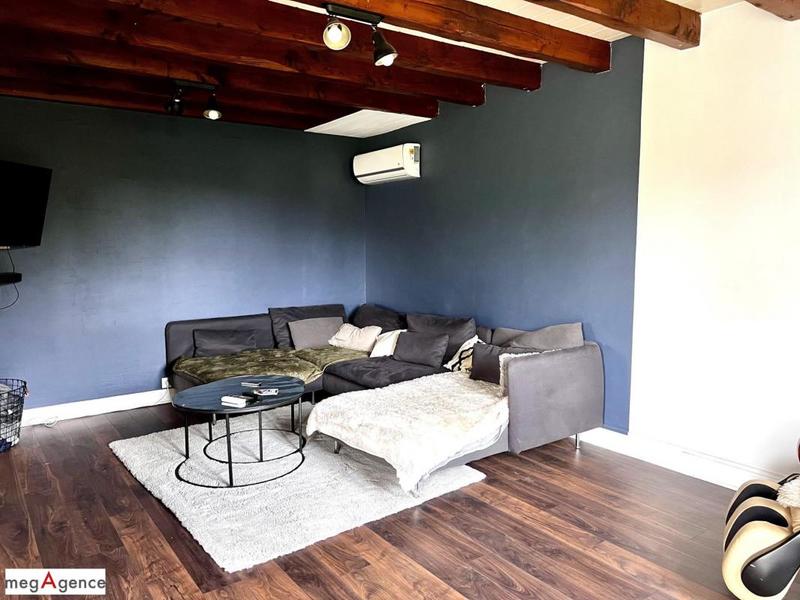 Maison traditionnelle - 168 m² - 8 pièces