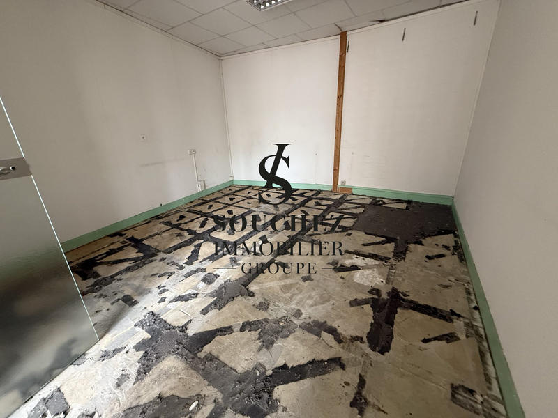 Local commercial - 164 m² - 3 pièces