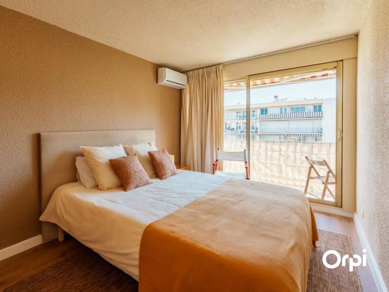 Appartement - 81 m² - 4 pièces