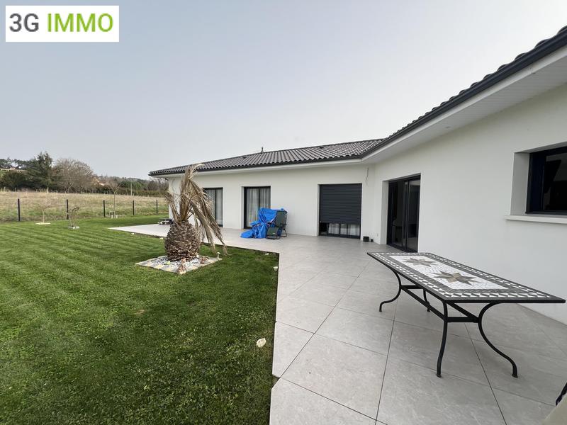 Maison - 208 m² - 6 pièces