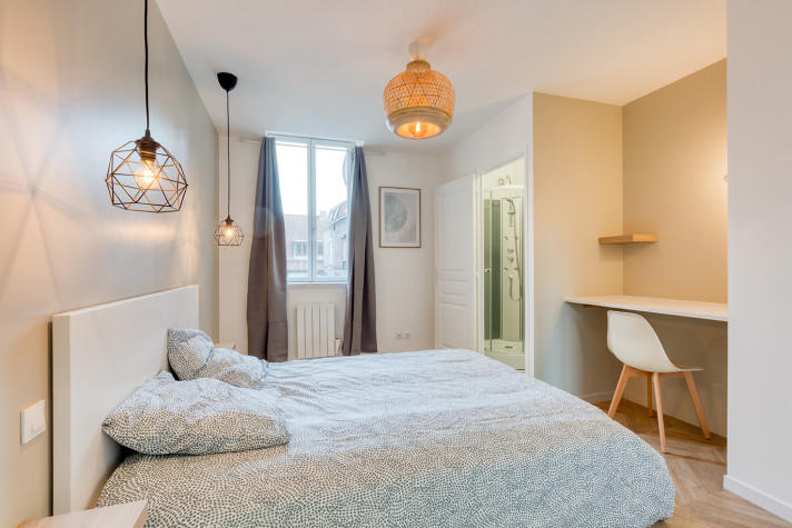 Appartement - 100 m² - 5 pièces