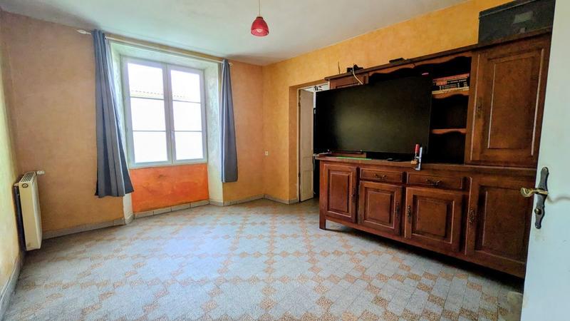 Propriété - 102 m² - 4 pièces