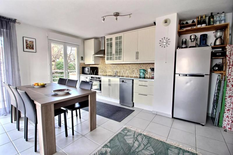 Appartement - 70 m² - 3 pièces