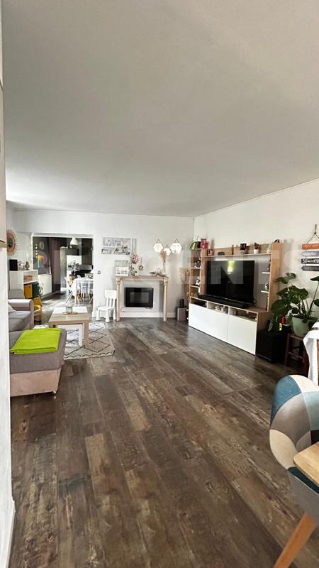 Appartement - 141 m² - 6 pièces