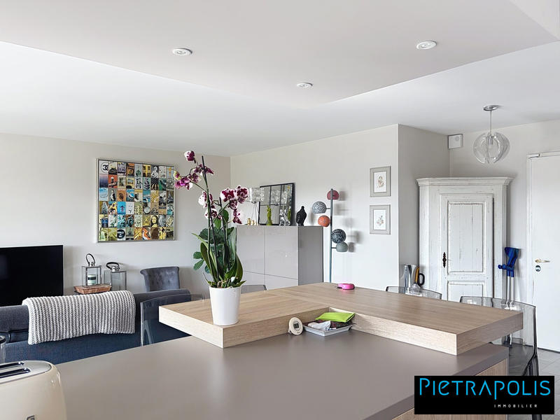 Appartement - 74 m² - 3 pièces