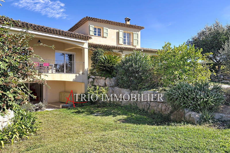 Maison - 200 m² - 5 pièces