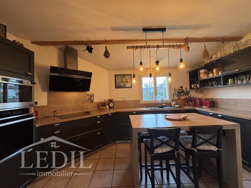 Maison - 103 m² - 5 pièces