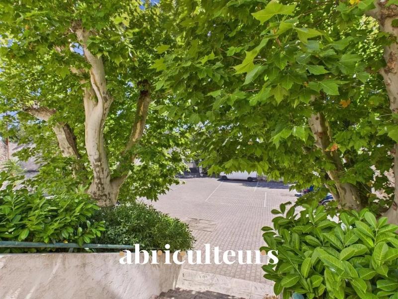 Local commercial - 295 m²