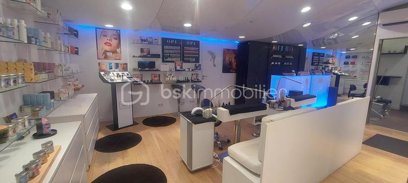 Local commercial - 60 m² - 3 pièces