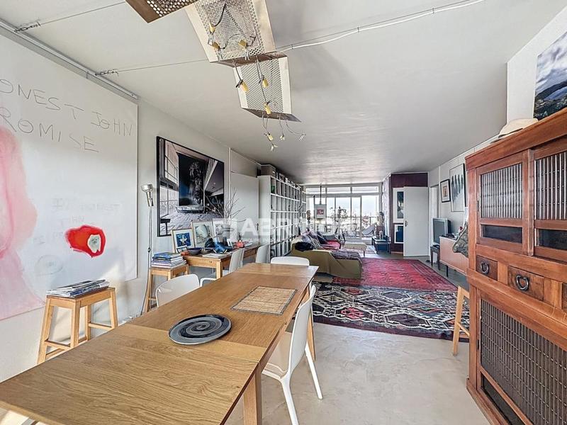 Appartement - 131 m² - 6 pièces