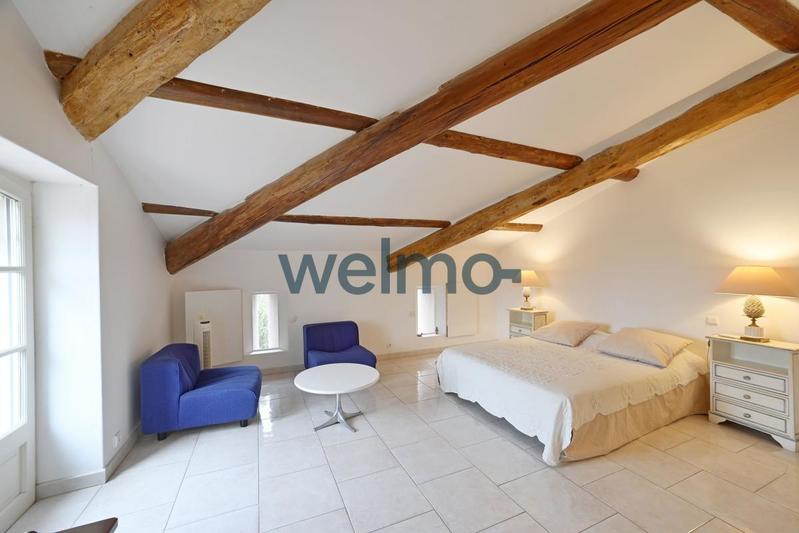 Mas - 350 m² - 10 pièces