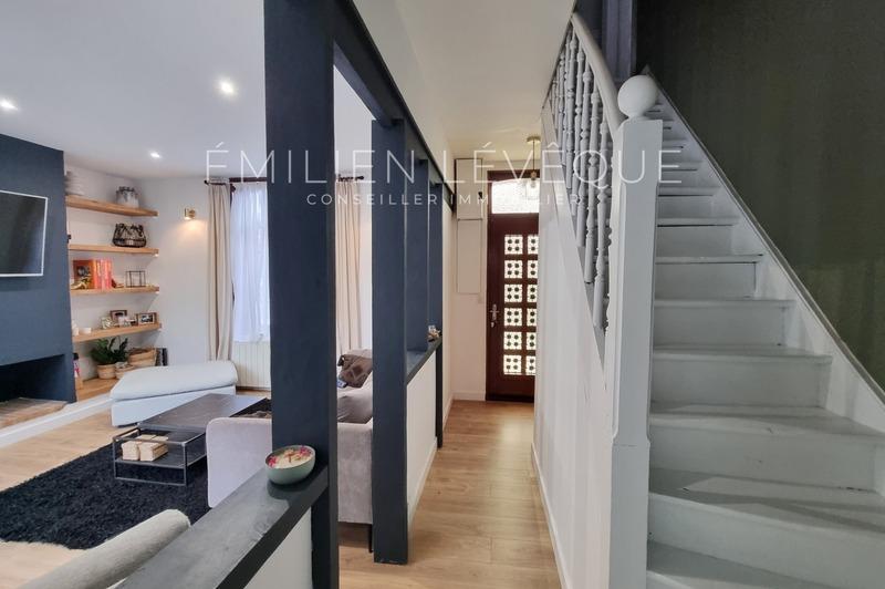 Maison - 136 m² - 7 pièces