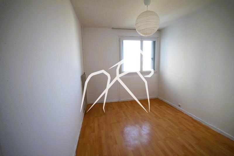 Appartement ancien - 93 m² - 5 pièces